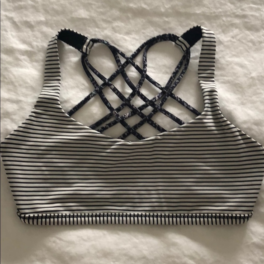 Lululemon free to be bra, size 6
